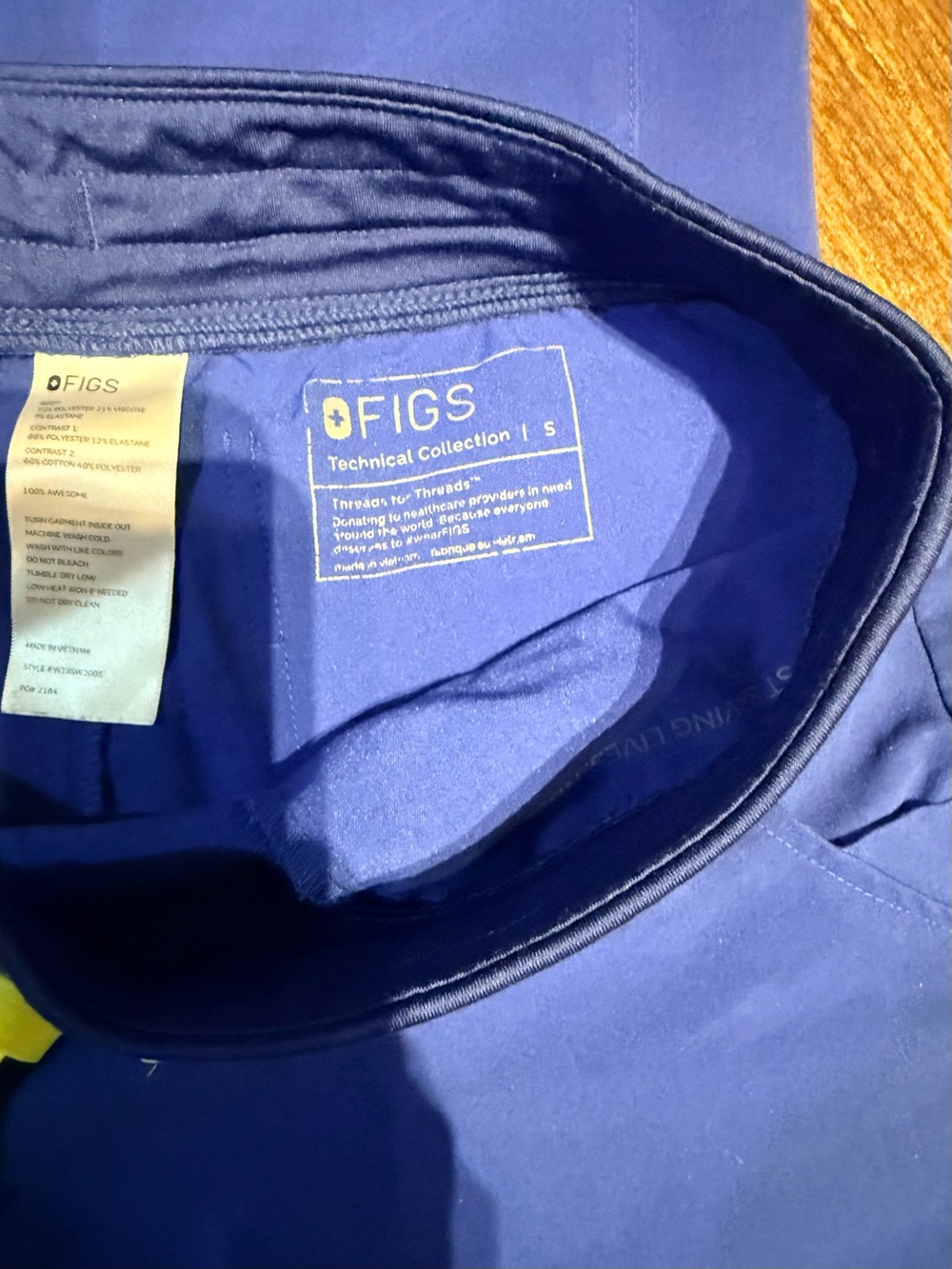 FIGS Royal Blue Scrub Set - Picture 6 of 6